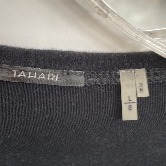 Tahari floral metallic front scoop neck super soft tee shirt size large - Picture 2 of 6